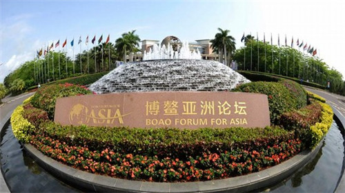 168身高150斤的女人图片（168厘米150斤女生胖吗）